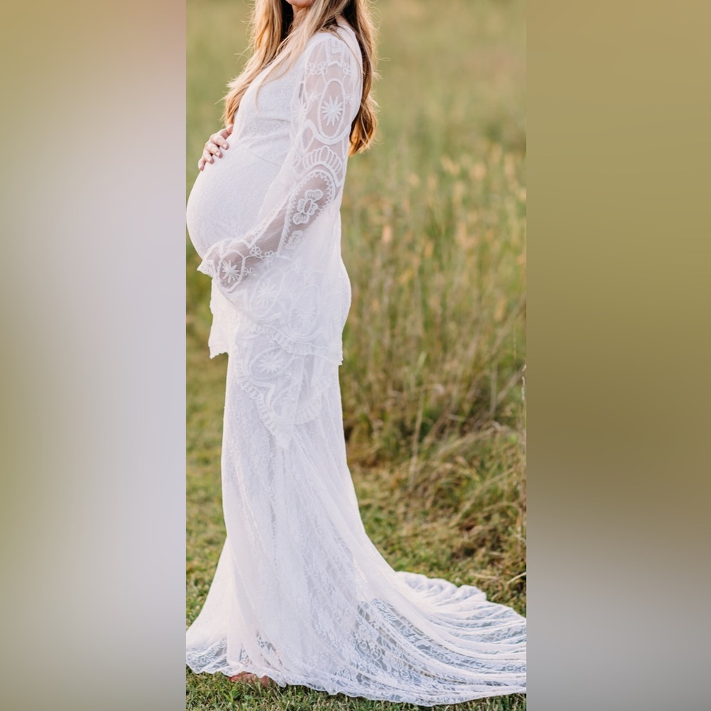 Maternity lace white dress- perfect for photoshoots